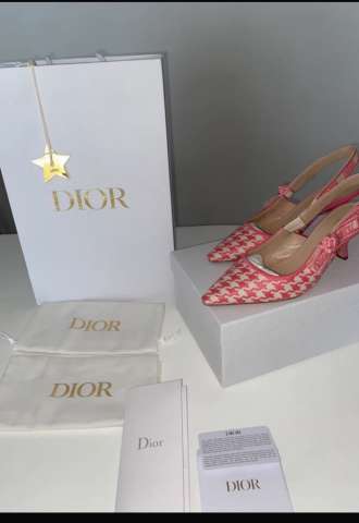 https://www.vipluxury.sk/Dior sandalky