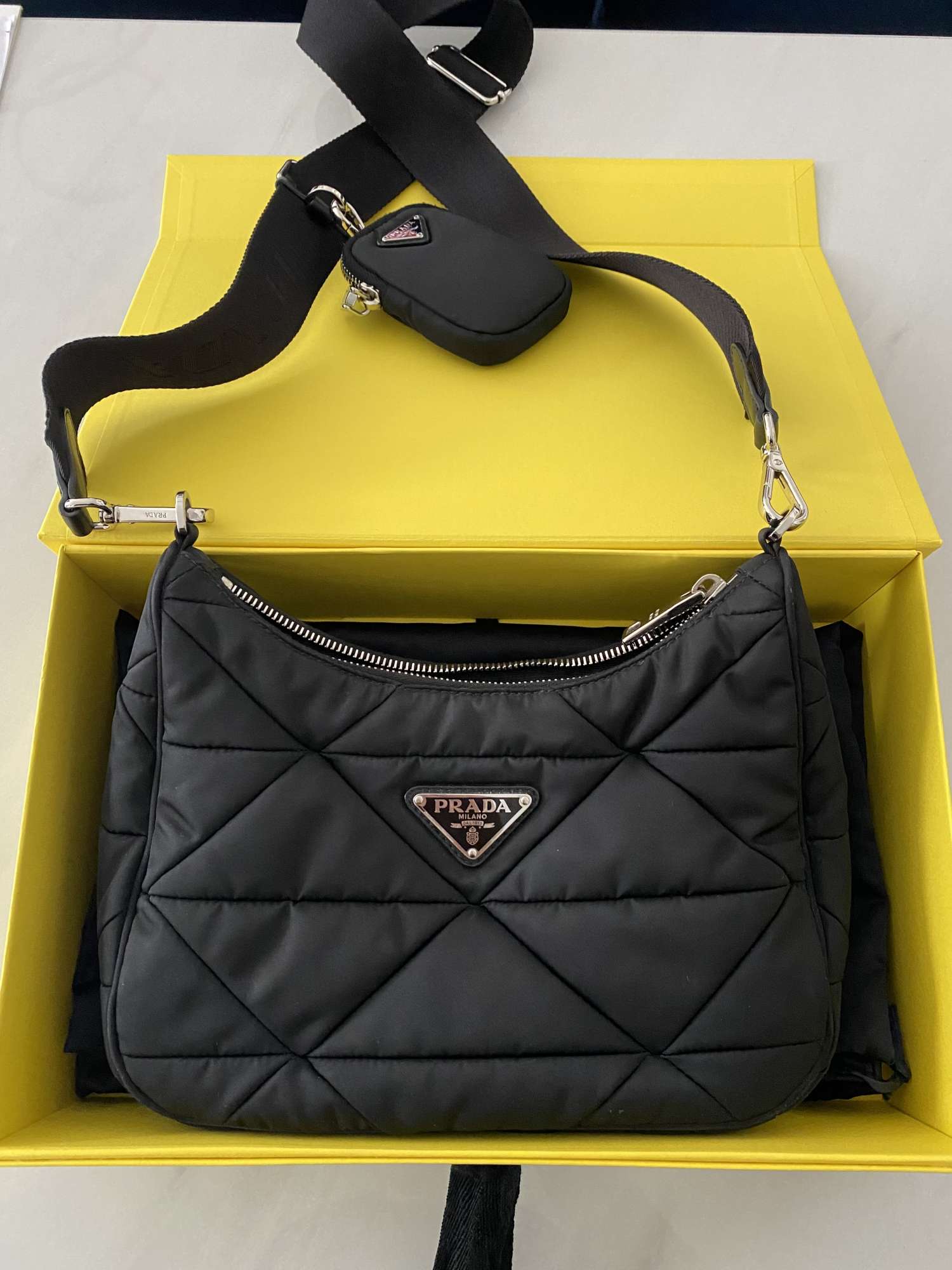 Prada Re-Nylon kabelka