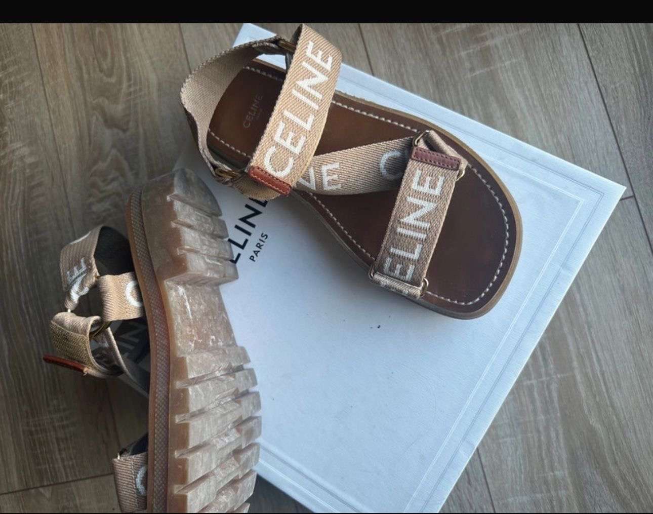 Celine sandalky