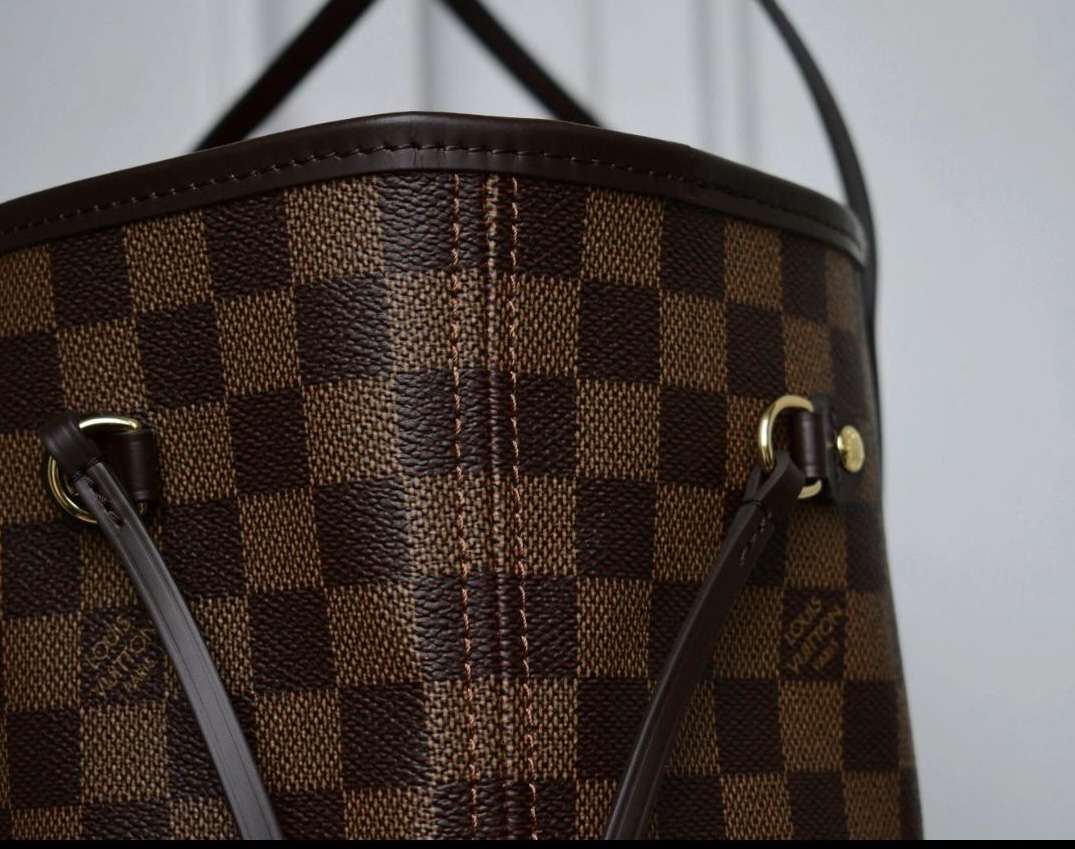Louis Vuitton Neverfull MM