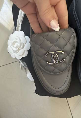 https://www.vipluxury.sk/Chanel loafers