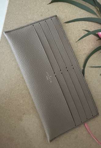 https://www.vipluxury.sk/Louis Vuitton cardholder