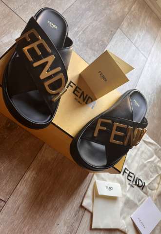 https://www.vipluxury.sk/Fendi slapky