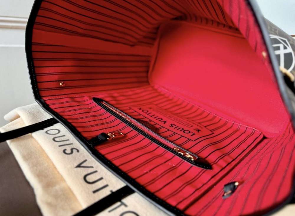 Louis Vuitton Neverfull