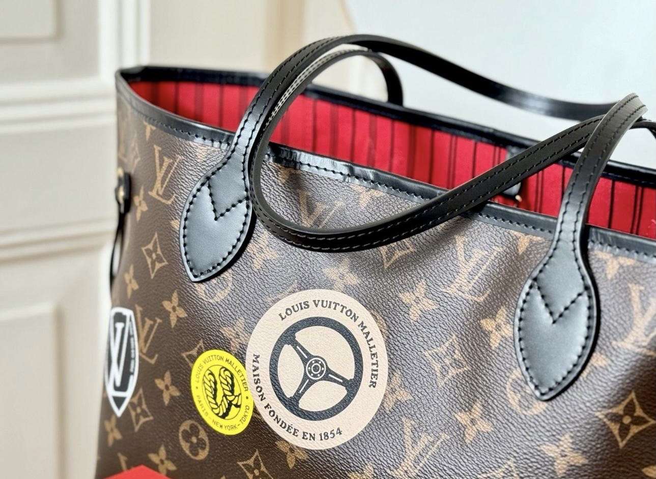 Louis Vuitton Neverfull