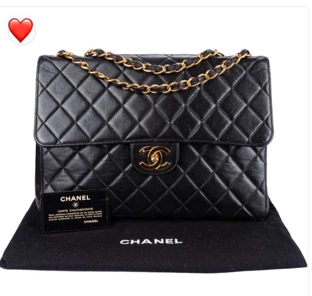 Chanel Flap Vintage Jumbo