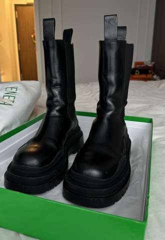 https://www.vipluxury.sk/Bottega Veneta Tire boots