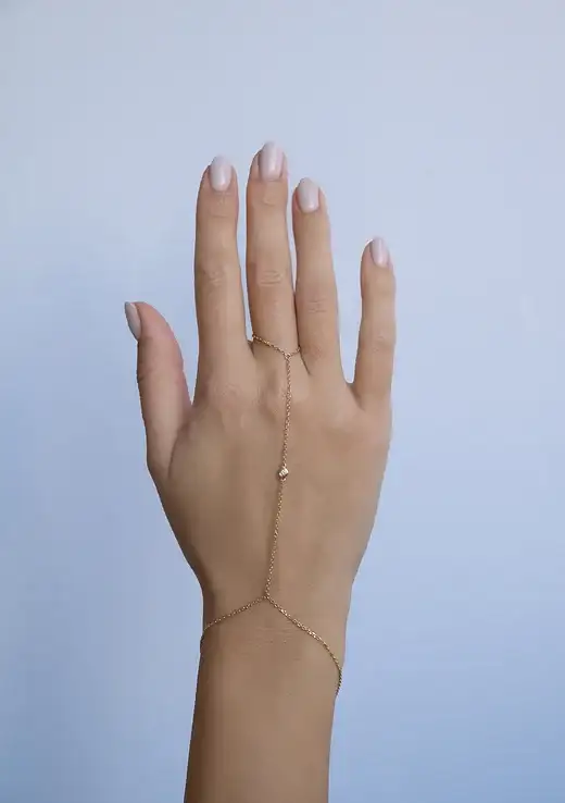 Šperk s ružového zlata a diamant Hand Chain