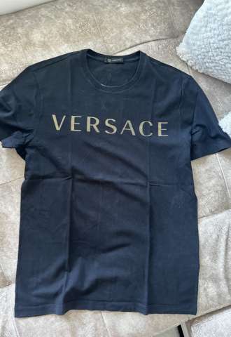 https://www.vipluxury.sk/Versace tricko
