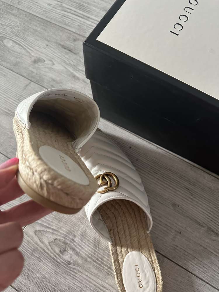 Gucci koženné šľapky - plný špic