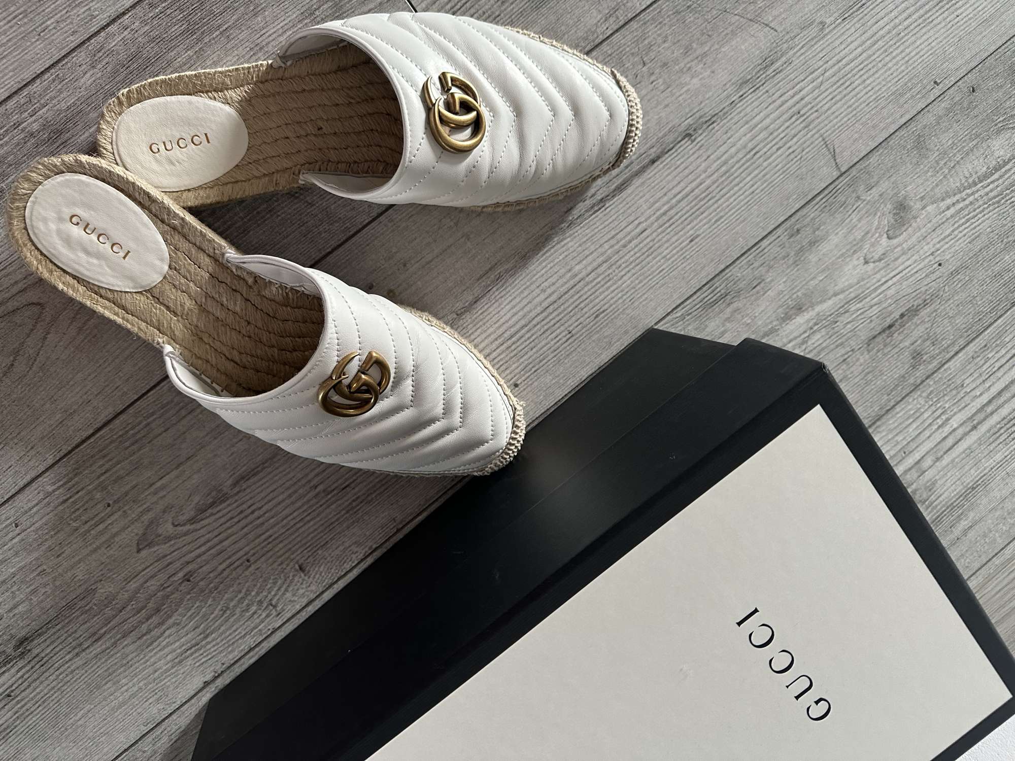 Gucci koženné šľapky - plný špic