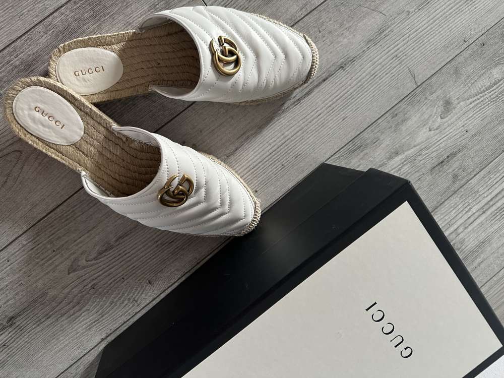 Gucci koženné šľapky - plný špic