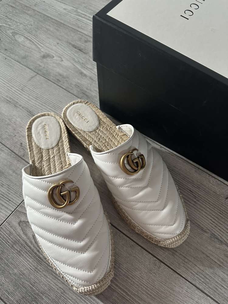 Gucci koženné šľapky - plný špic