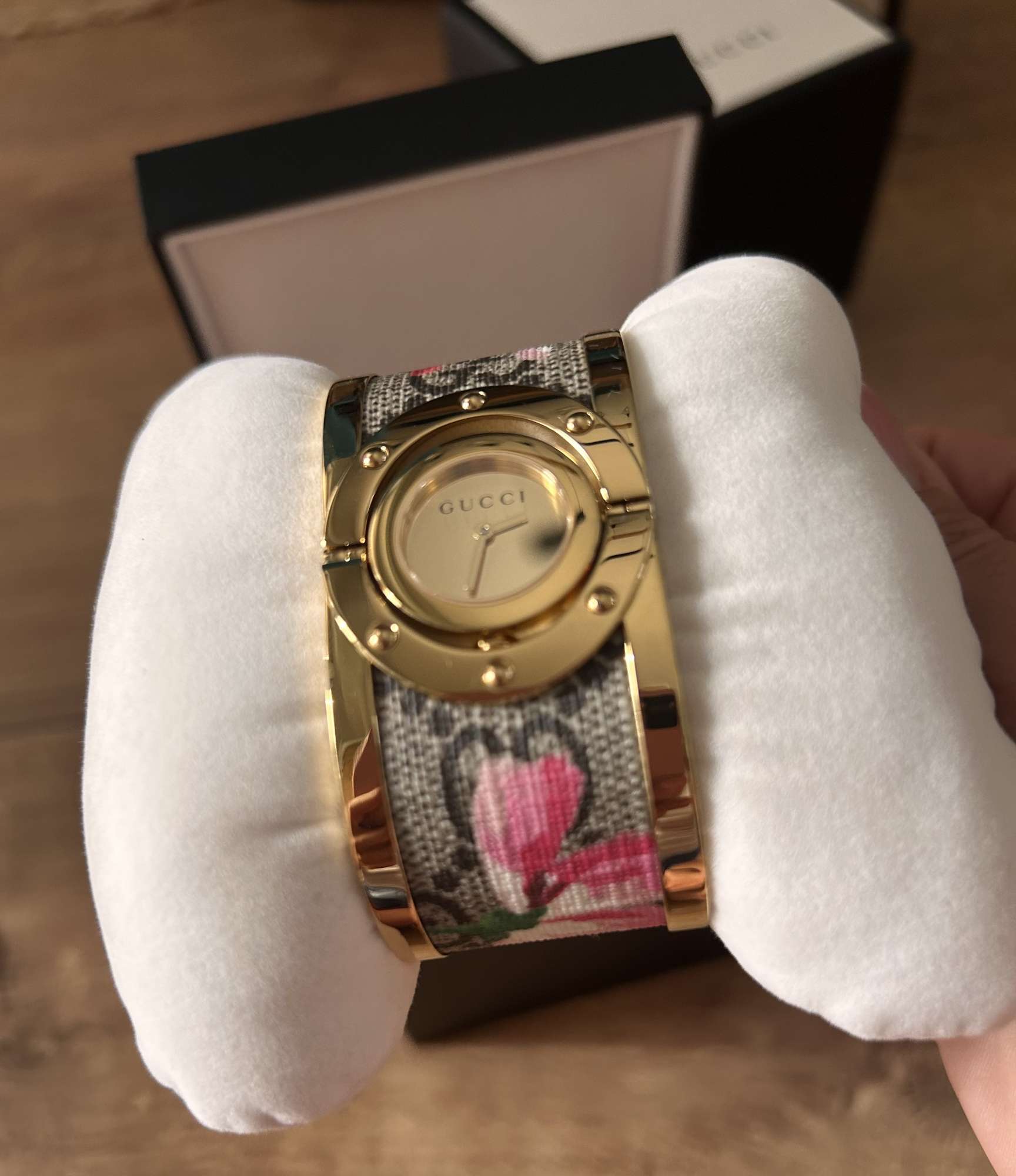 Gucci hodinky Floral print