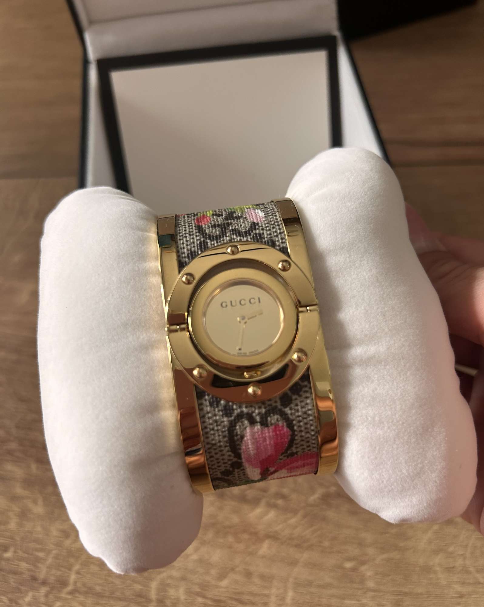 Gucci hodinky Floral print