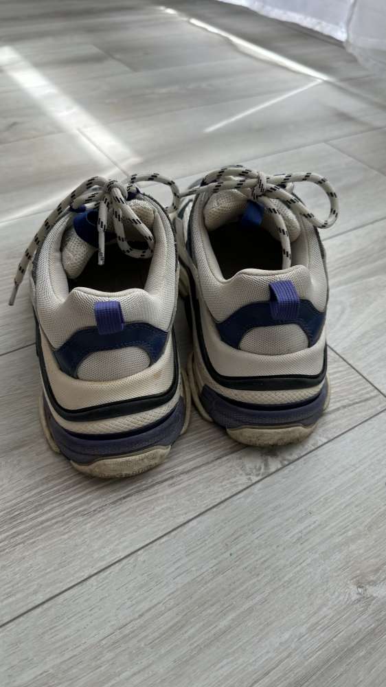 Balenciaga triple s