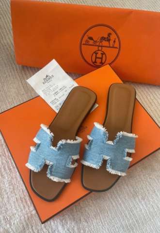 https://www.vipluxury.sk/Hermes slides