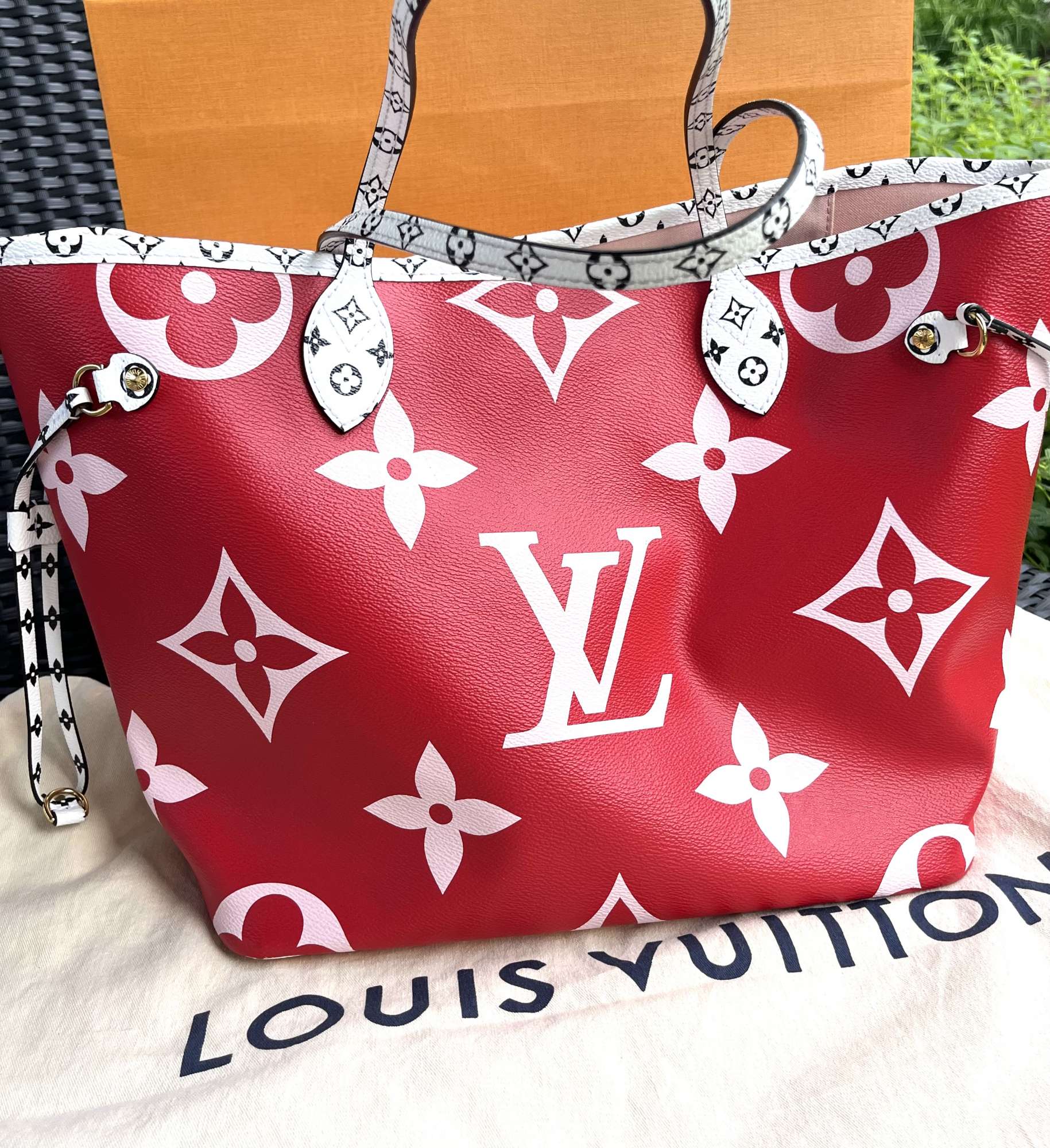 Louis Vuitton Neverfull limited Red Pink