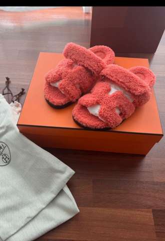 https://www.vipluxury.sk/Hermes Chypre fluffy slapky