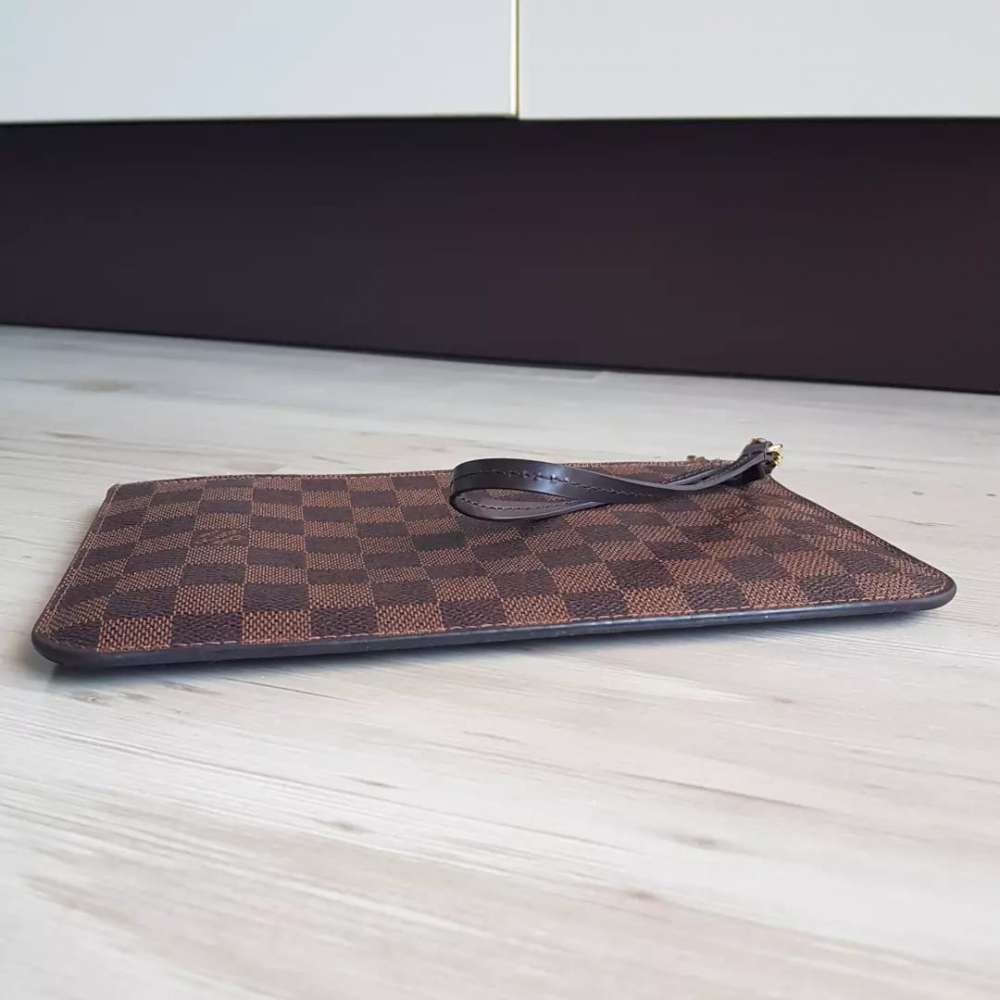 Louis Vuitton pochette