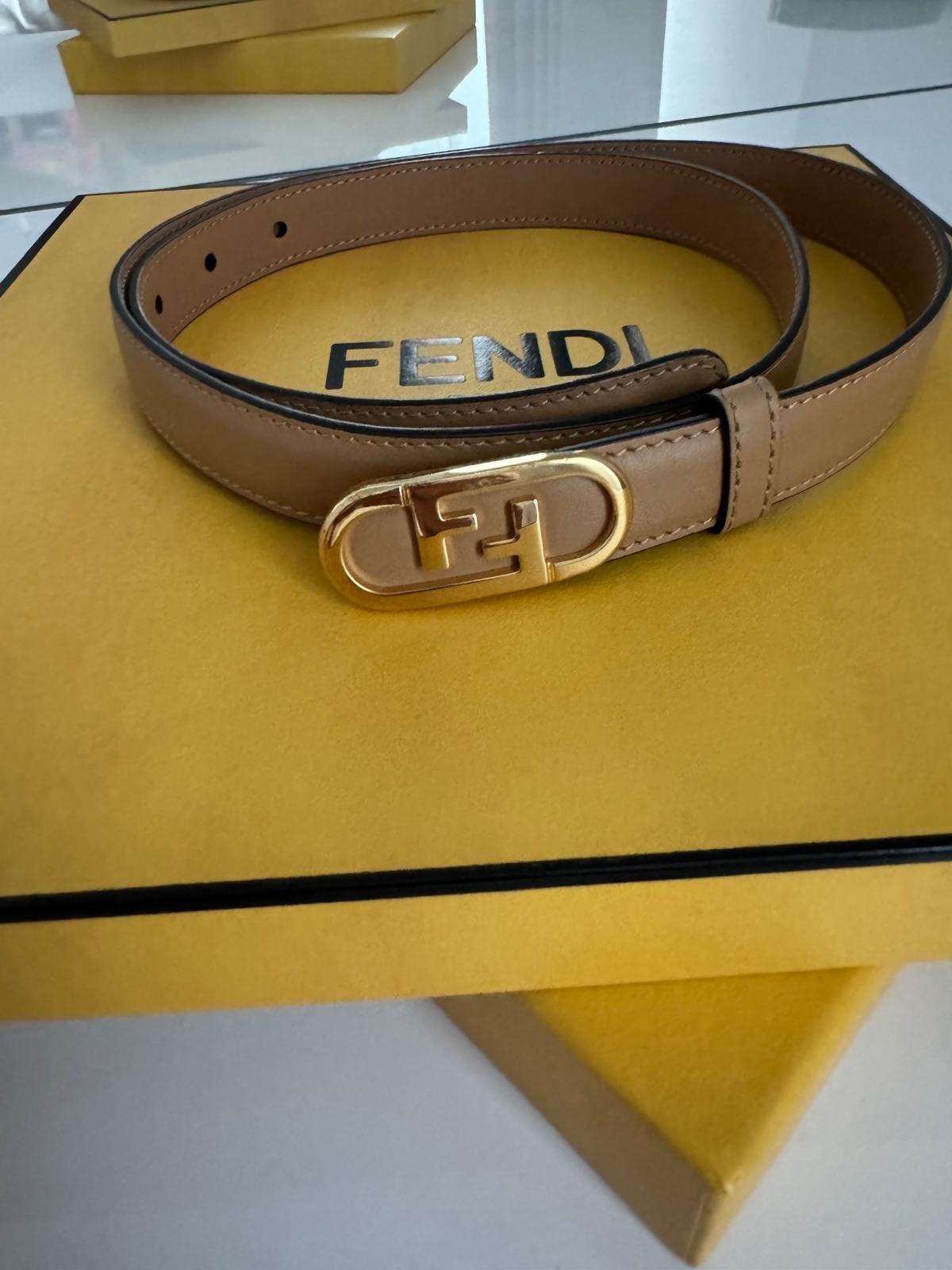 Fendi opasok