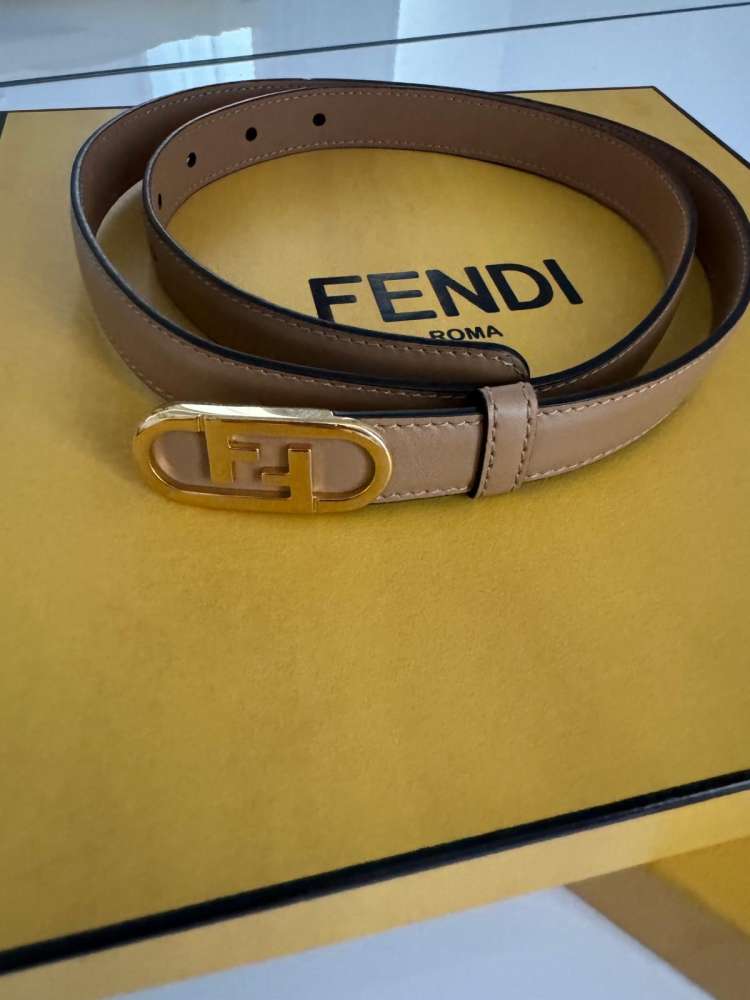 Fendi opasok