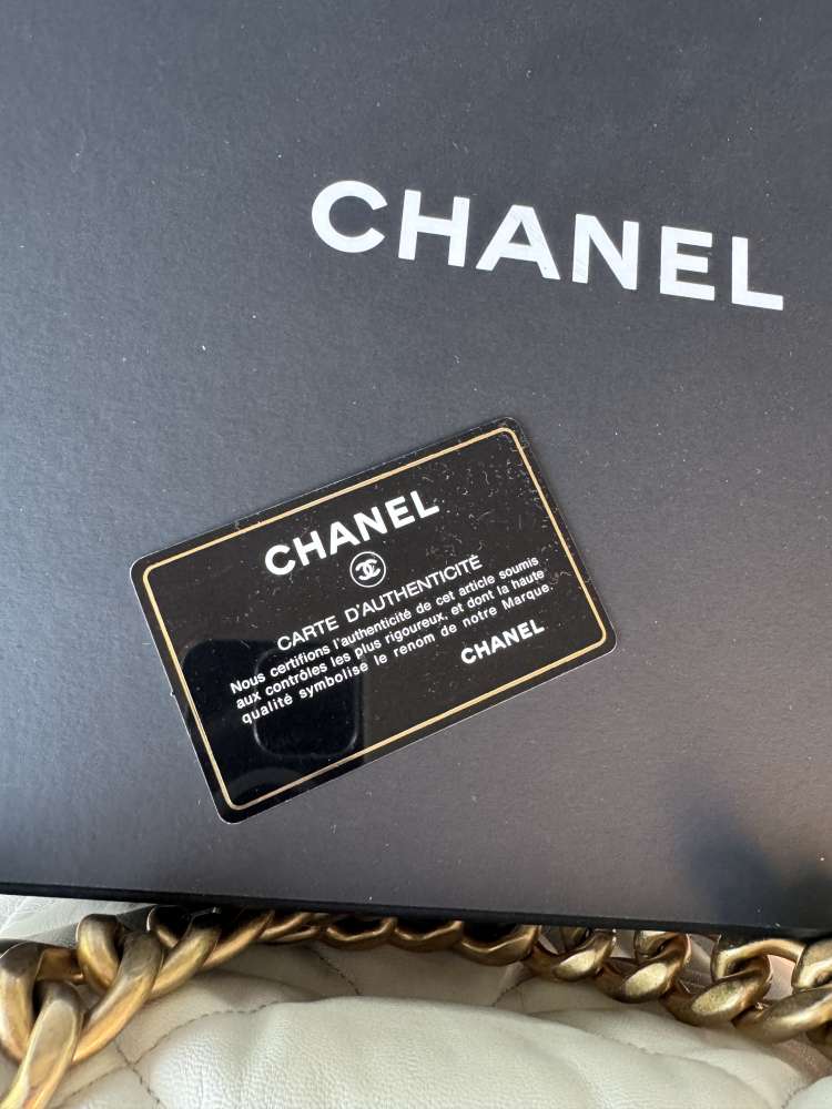 Chanel 19 kabelka