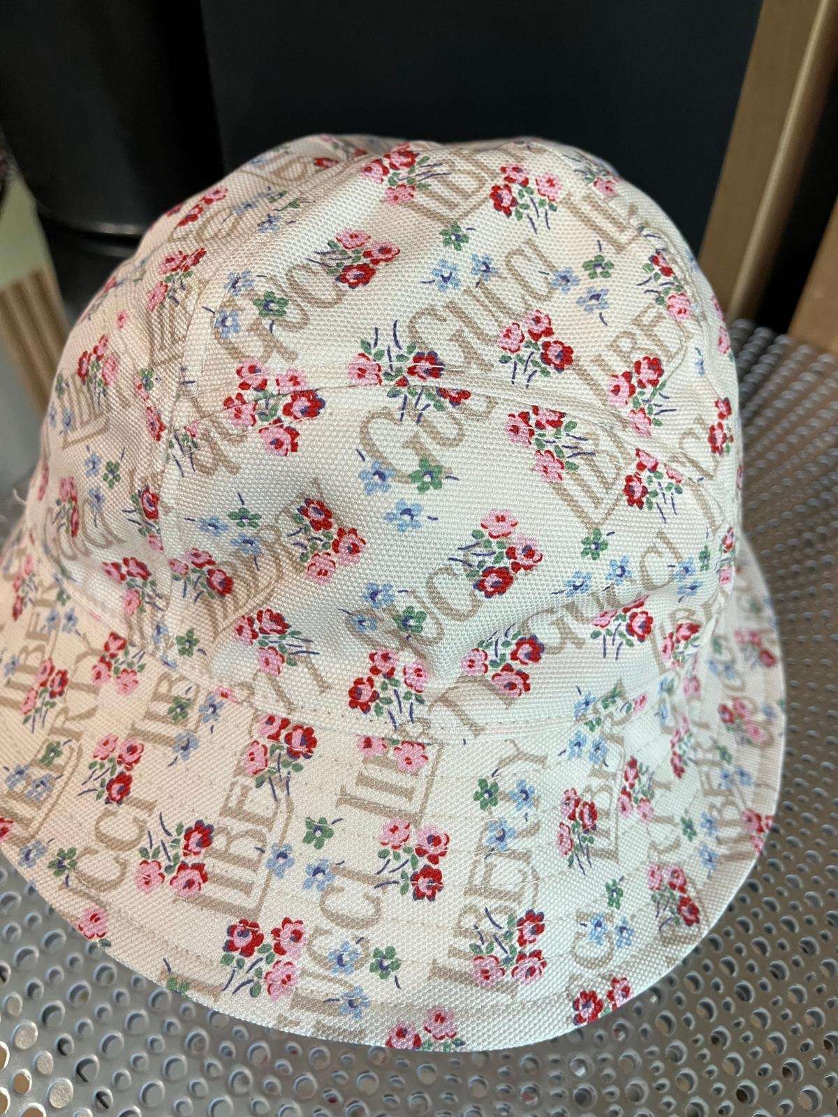 Gucci klobucik