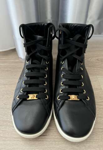https://www.vipluxury.sk/Pánské tenisky Versace