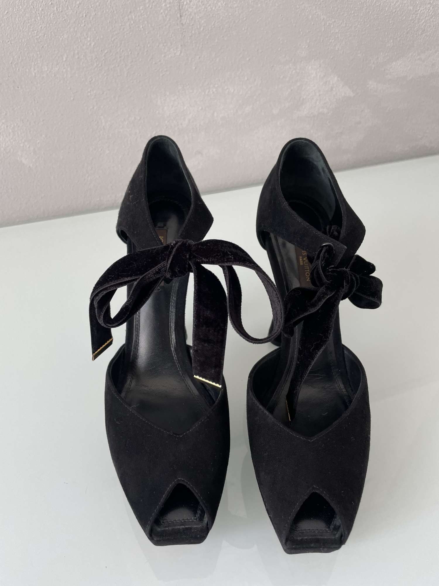 Louis Vuitton 39