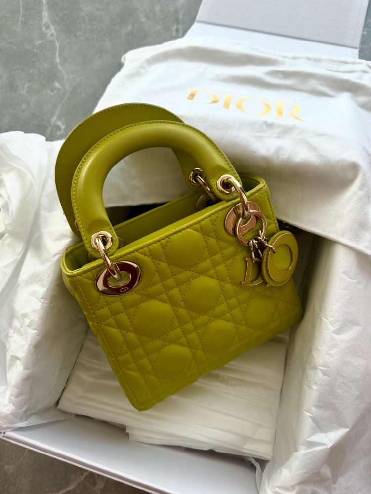 Christian Dior Lady Dior kabelka