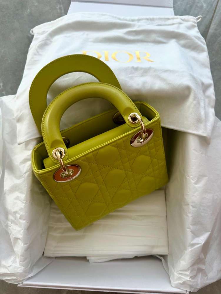 Christian Dior Lady Dior kabelka