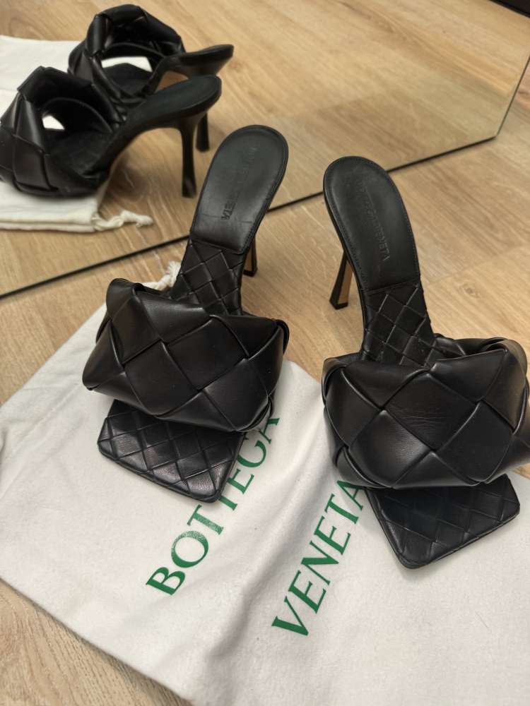 Bottega Veneta
