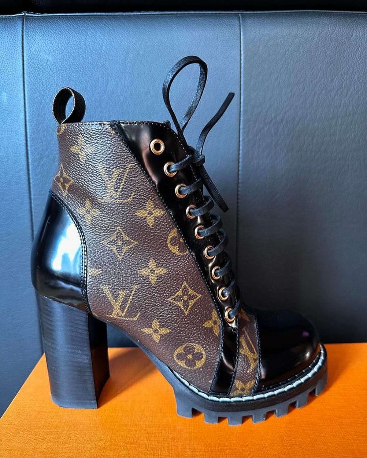 Louis Vuitton kotnicky