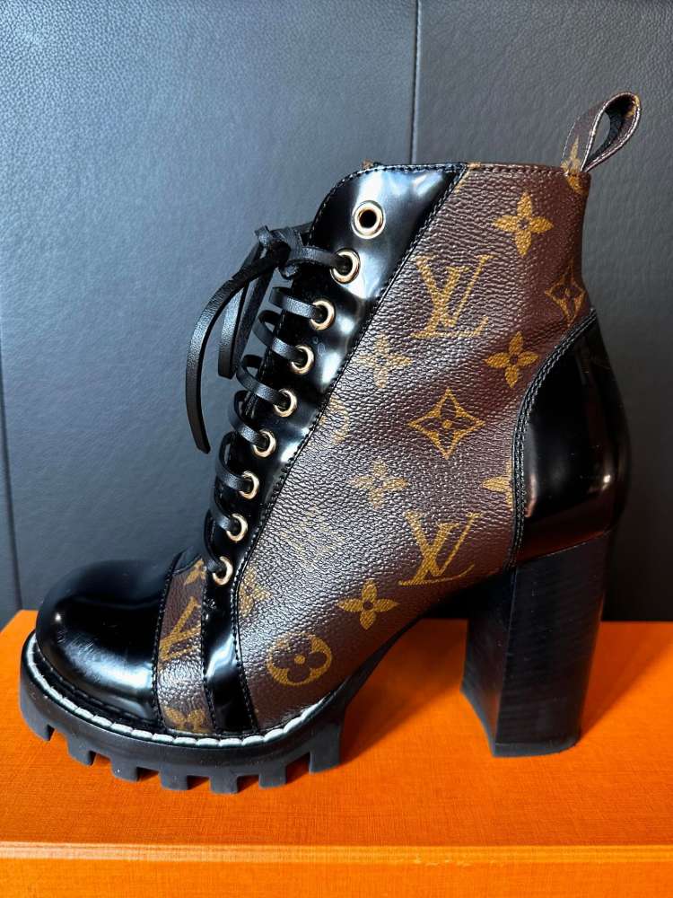 Louis Vuitton kotnicky