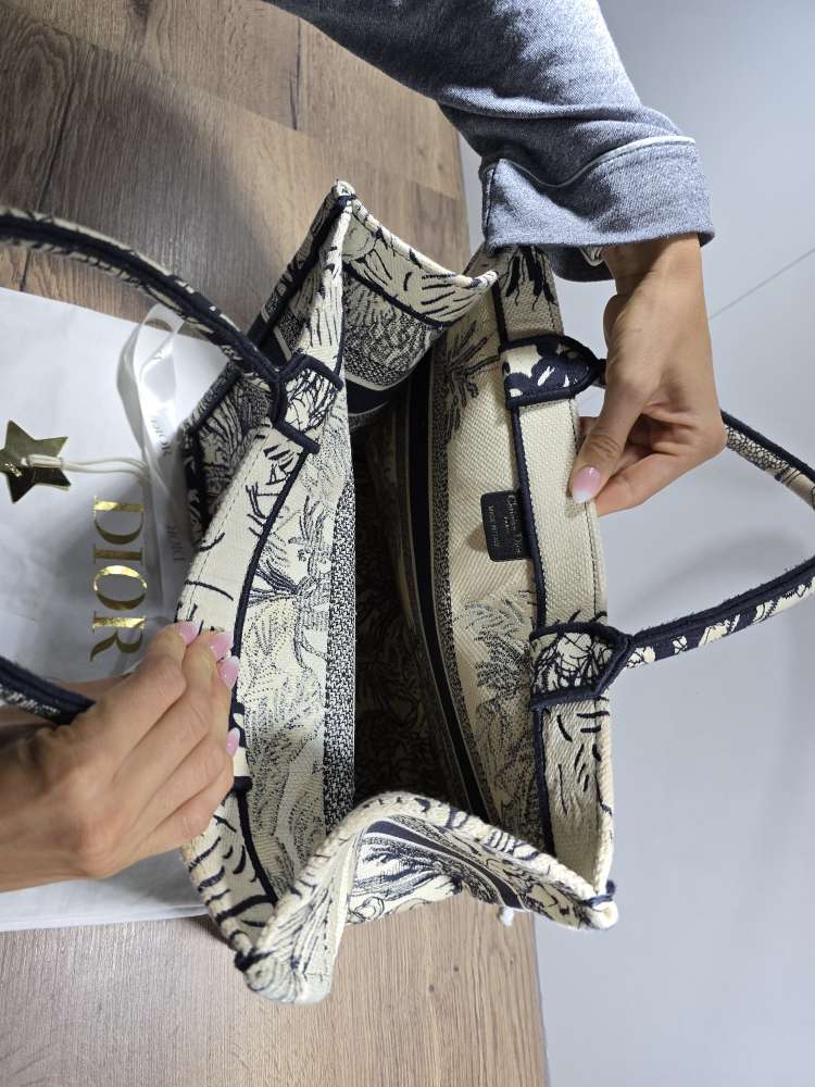 Christian Dior Tote Bag Medium