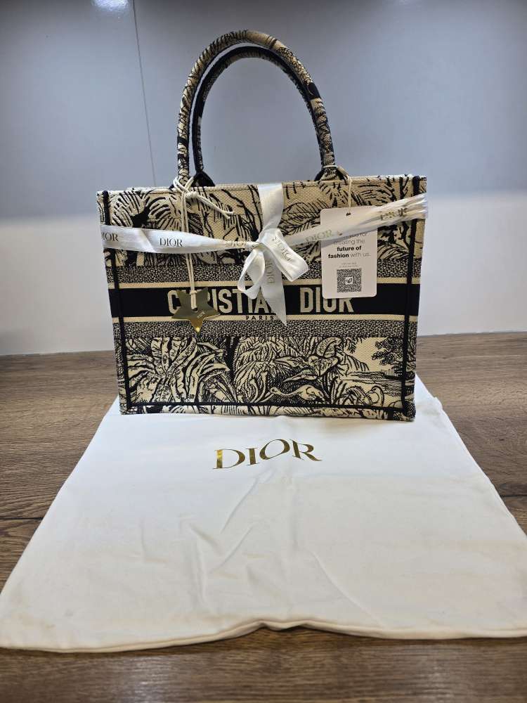 Christian Dior Tote Bag Medium