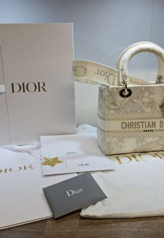 https://www.vipluxury.sk/Christian Dior White/Gold limited edition
