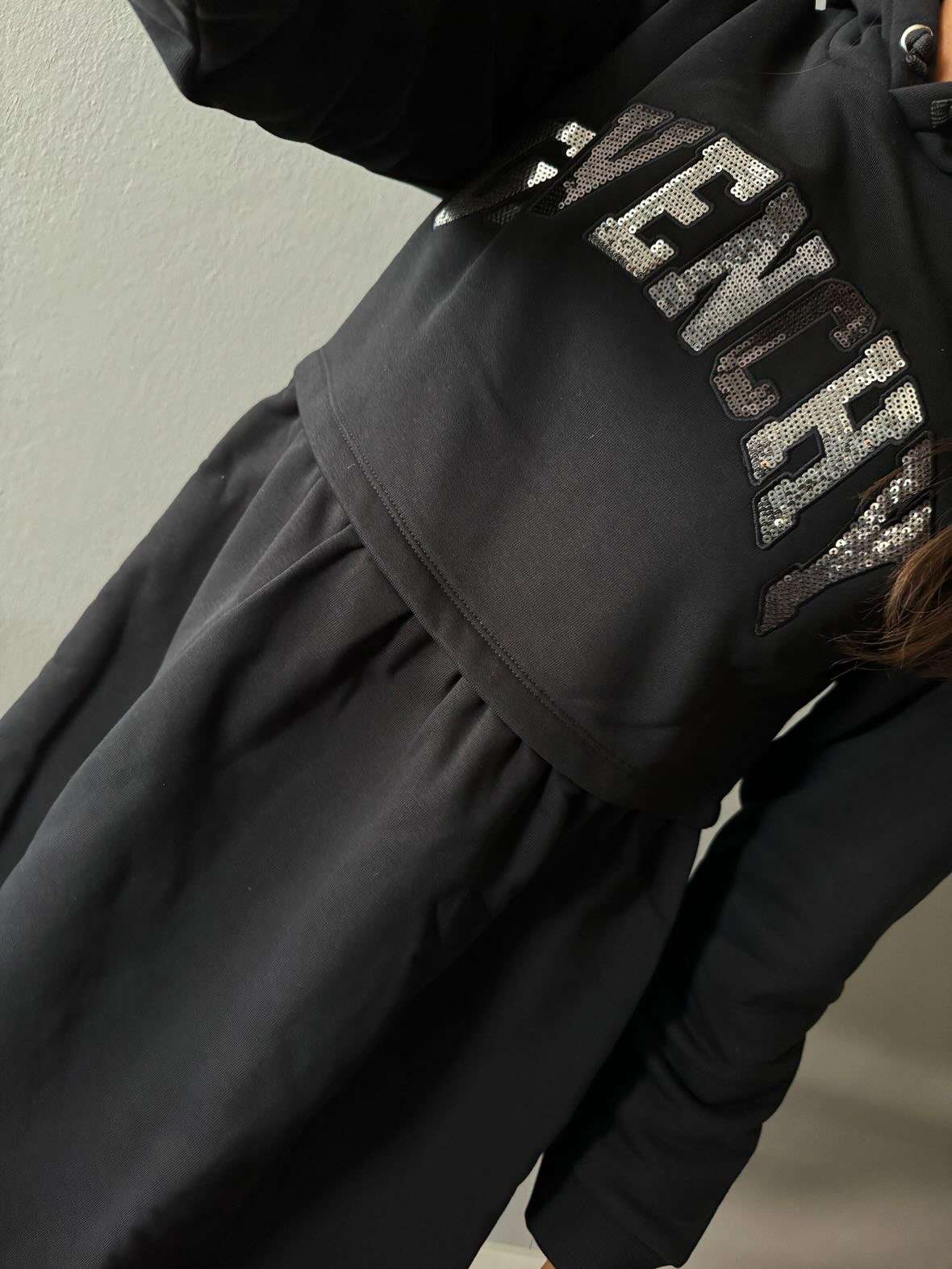 Givenchy saty