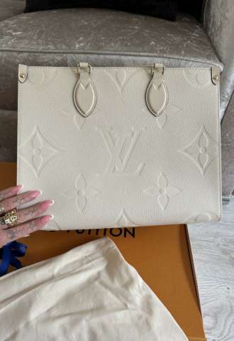 https://www.vipluxury.sk/Louis Vuitton ONTHEGO kabelka