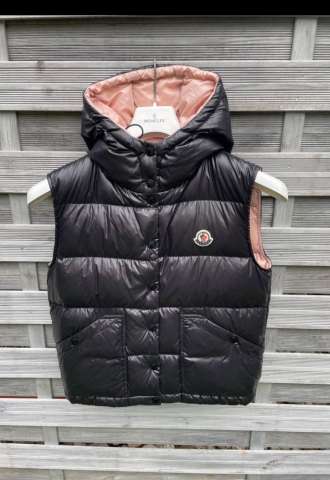https://www.vipluxury.sk/Moncler vesta