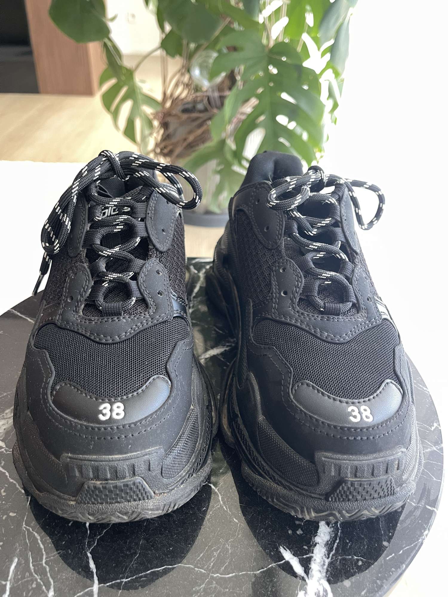 Balenciaga triple s