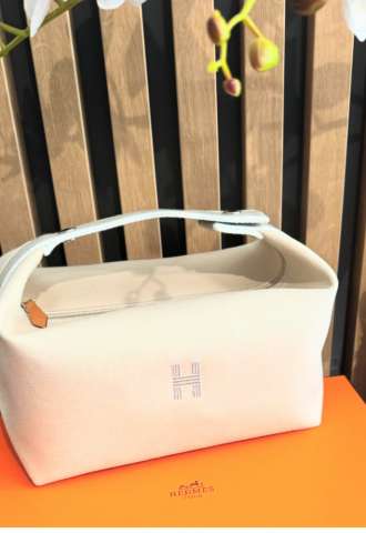 https://www.vipluxury.sk/Hermes Bric a Brac