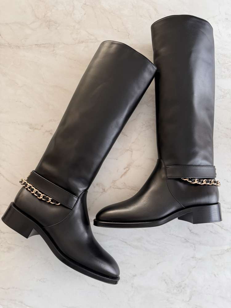 Chanel čižmy aktuálna kolekcia