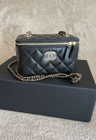 https://www.vipluxury.sk/Chanel Vanity nová