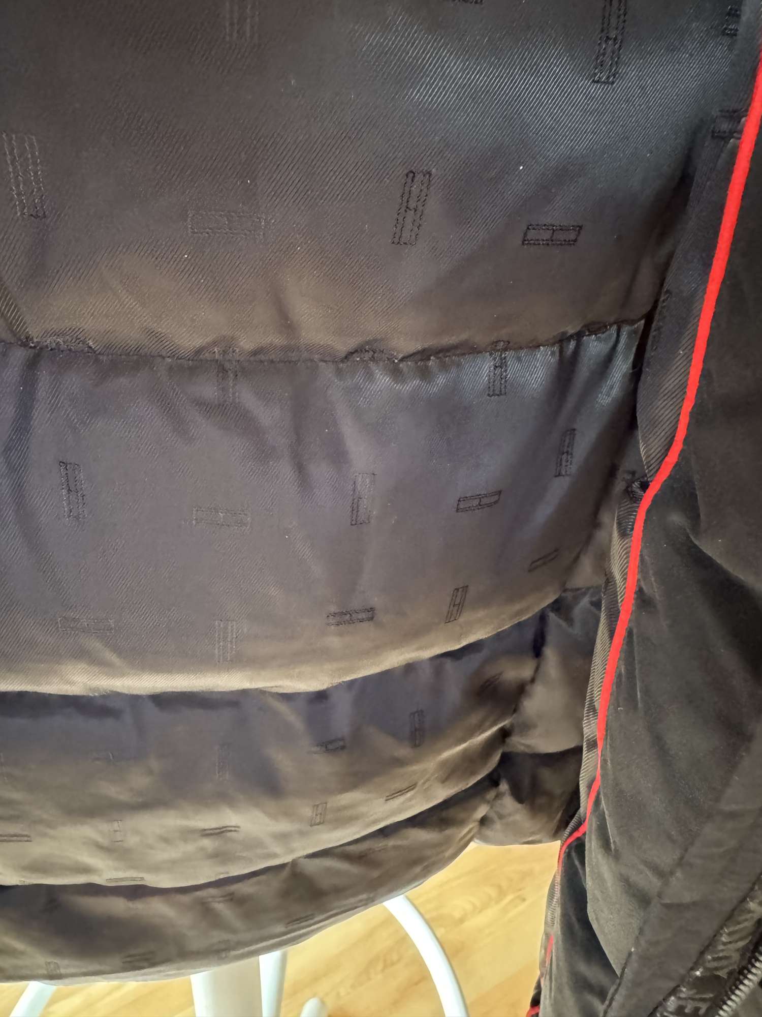 Zimná bunda Tommy Jeans, veľ. M