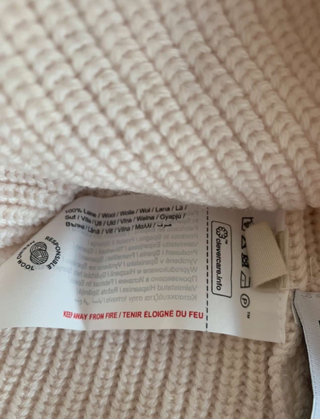 Unisex béžová zimná čiapka z merino vlny Baron Filou