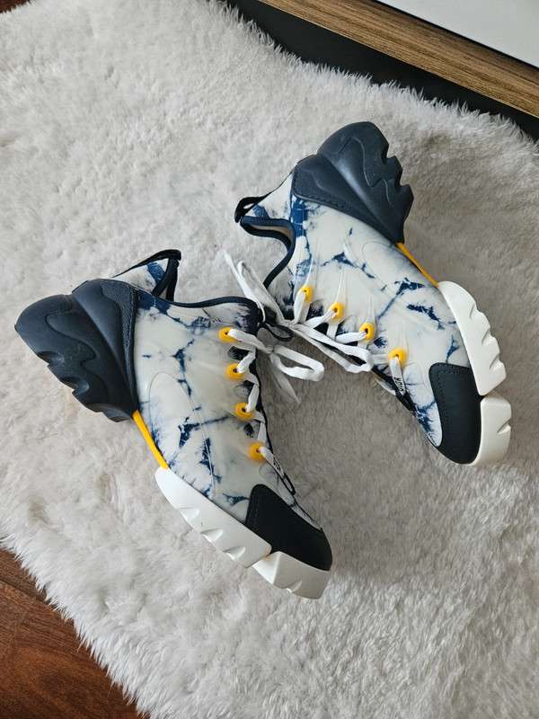 Dior D-connect