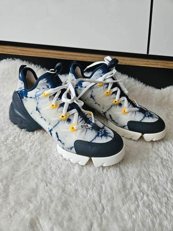 Dior D-connect