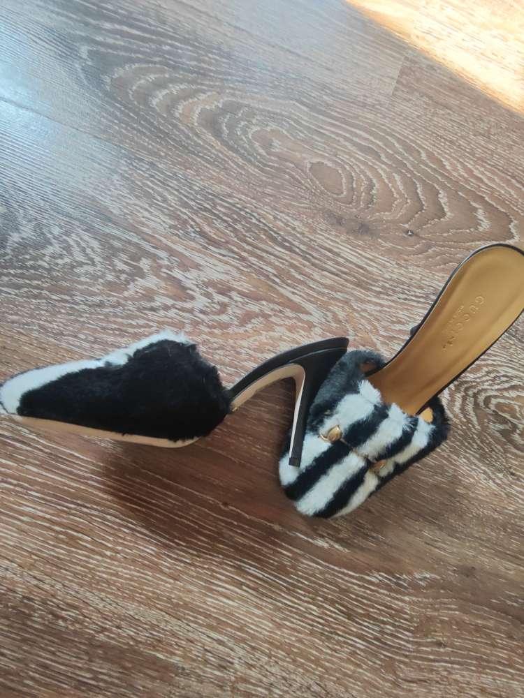 Huňaté šľapky Gucci &amp;Adidas